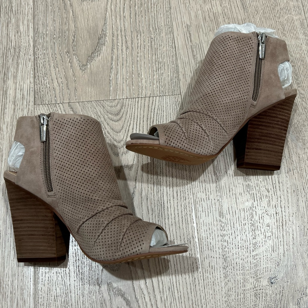 Brand New: Vince Camuto booties
